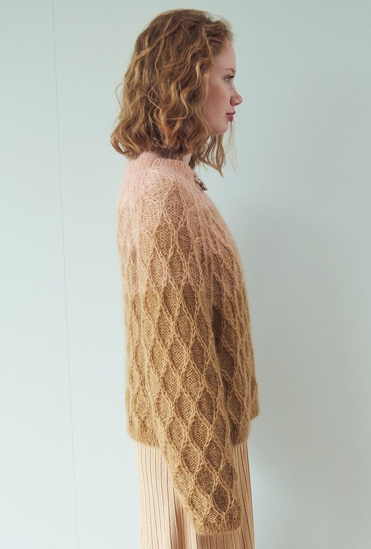 вязаный свитер