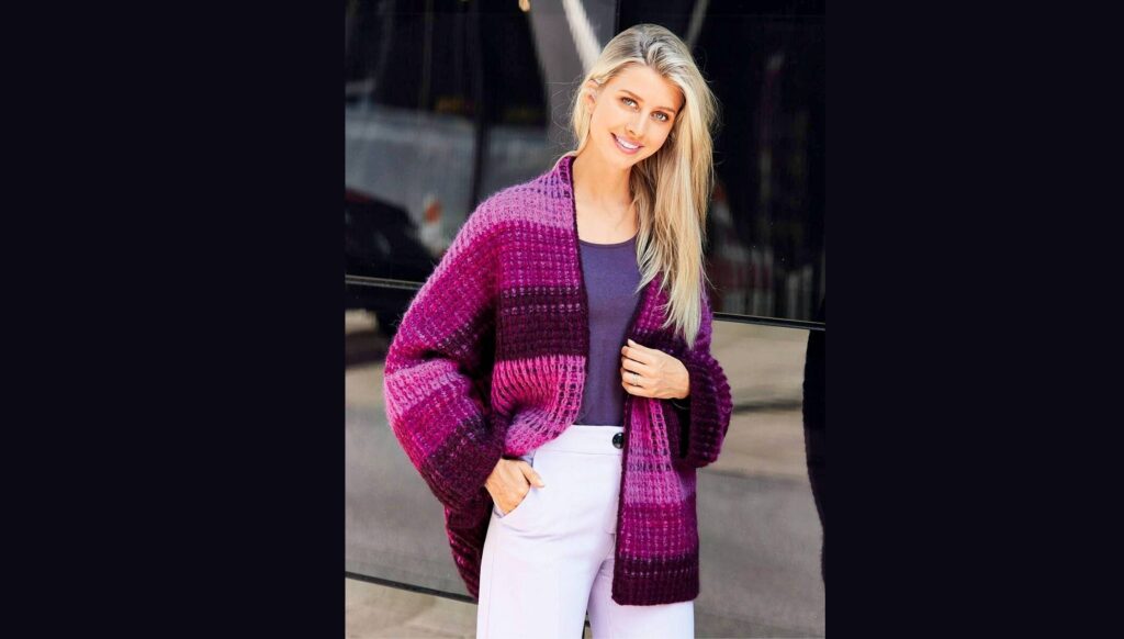 Цветной кардиган оверсайз с узором из снятых петель 
