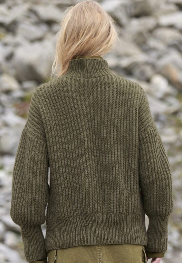 вязаный свитер