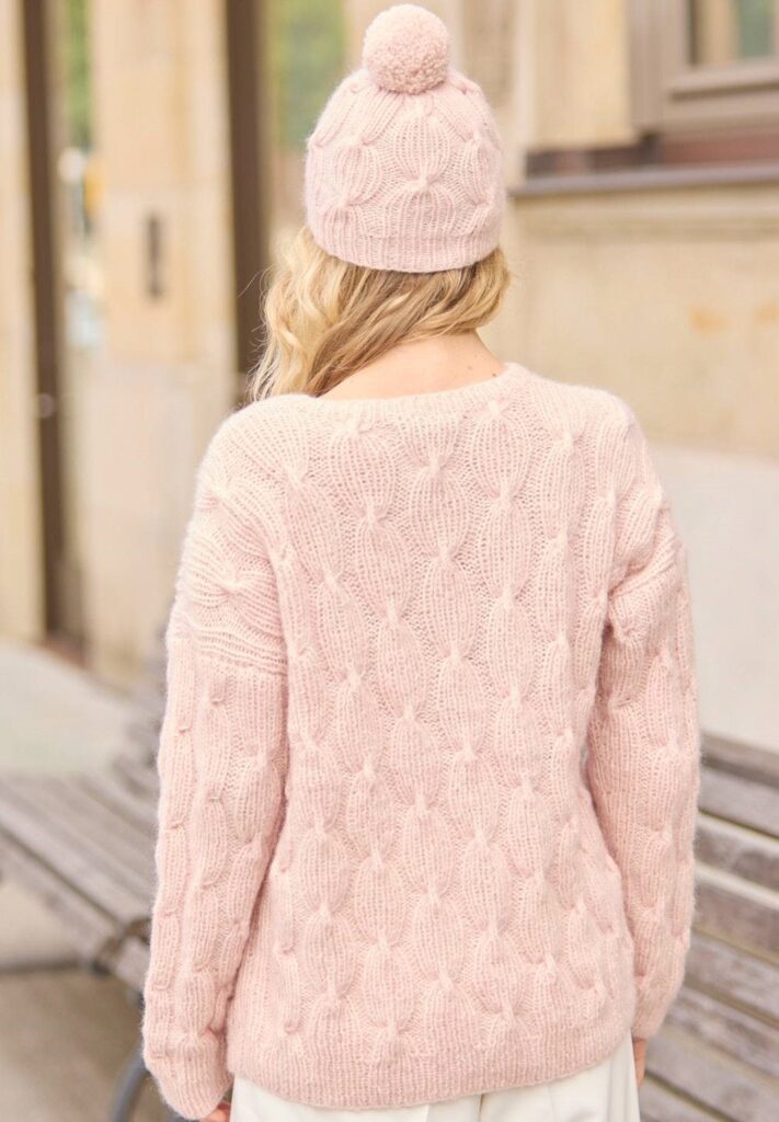 вязаный свитер