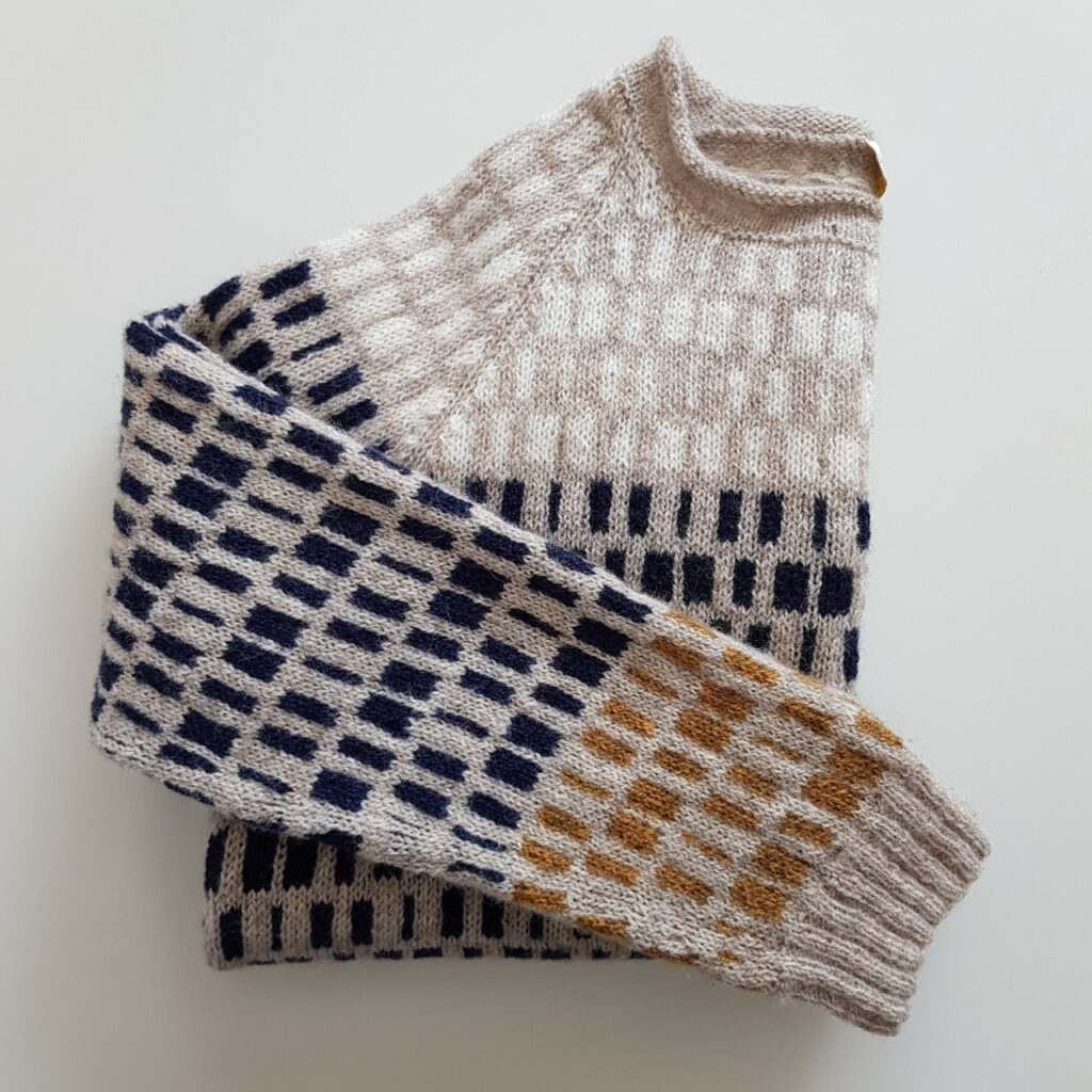 вязаный свитер