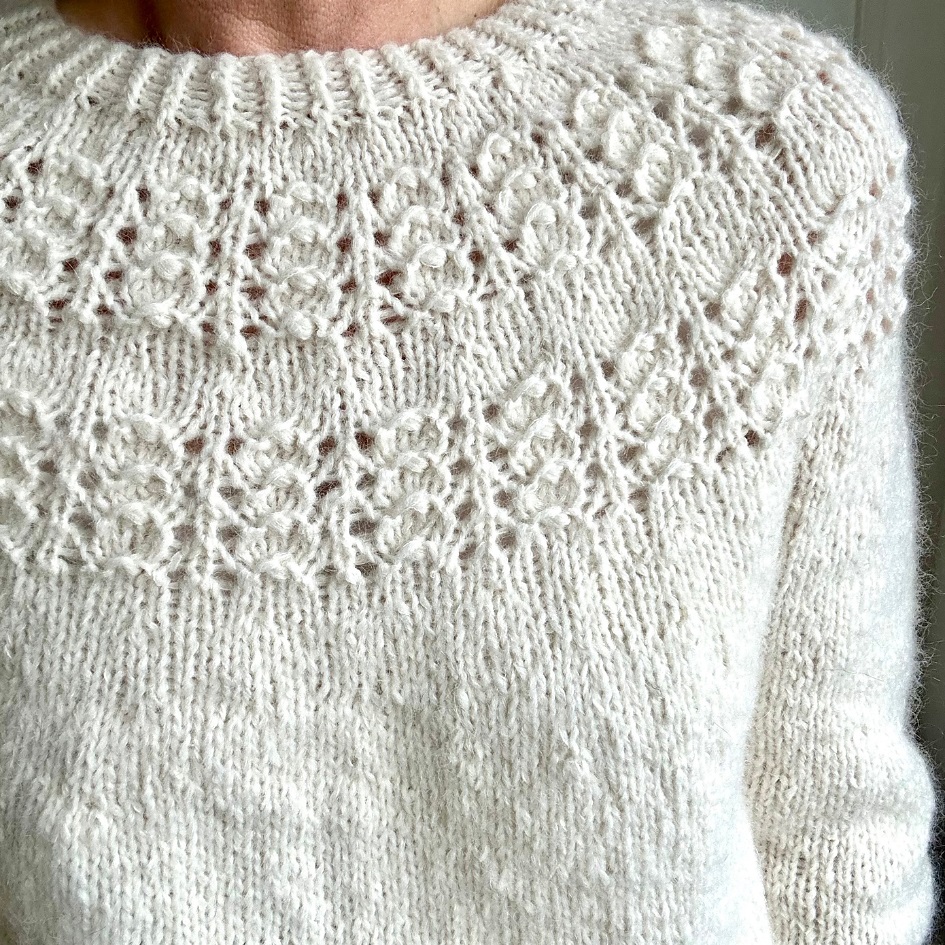 вязаный свитер