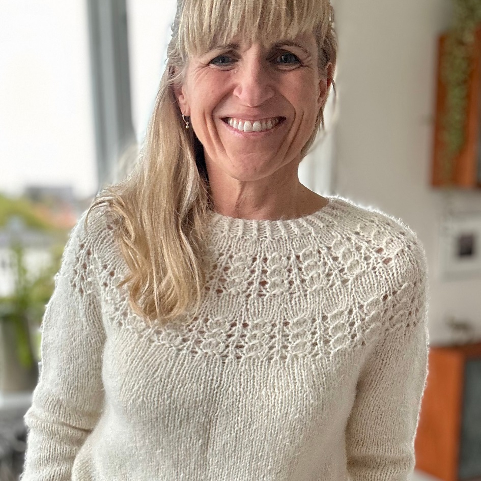 вязаный свитер