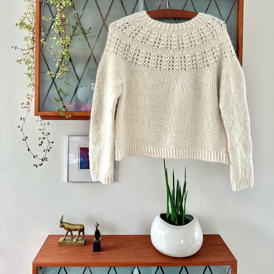 вязаный свитер