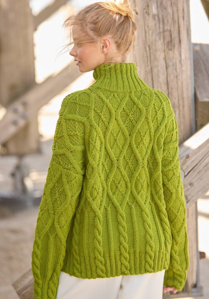 вязаный свитер