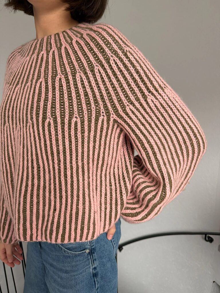 вязаный свитер