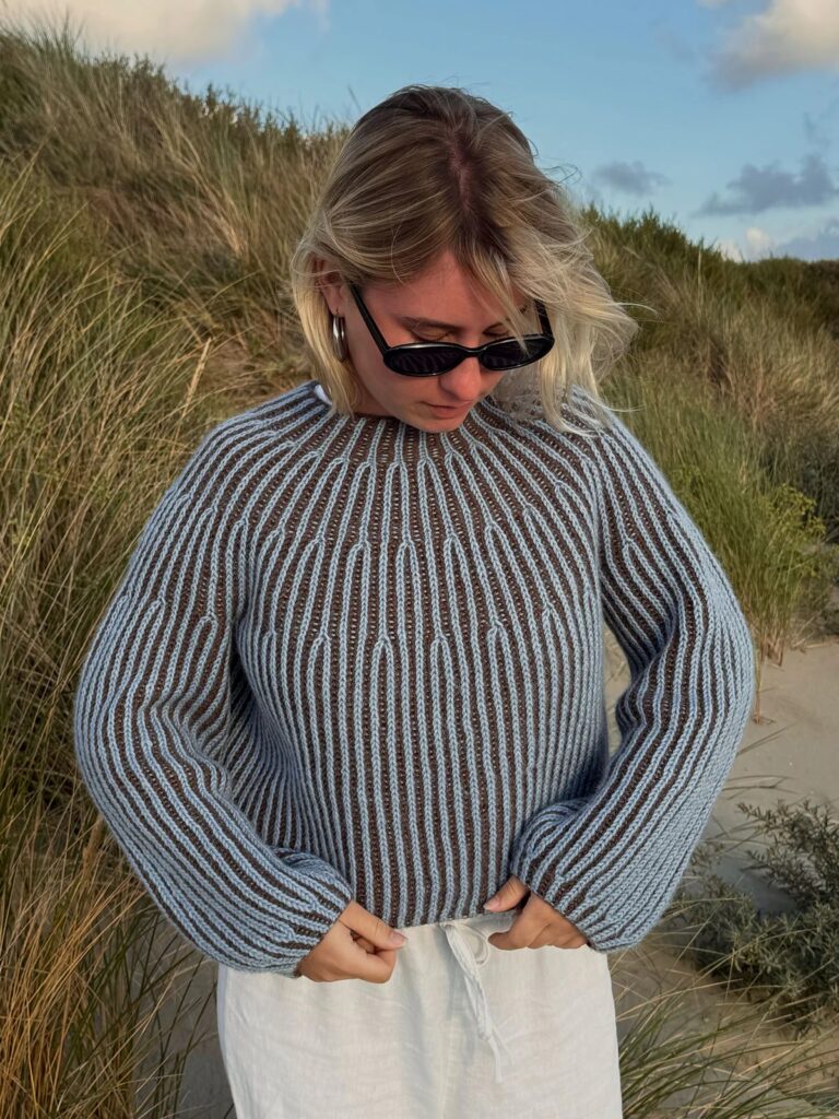 вязаный свитер