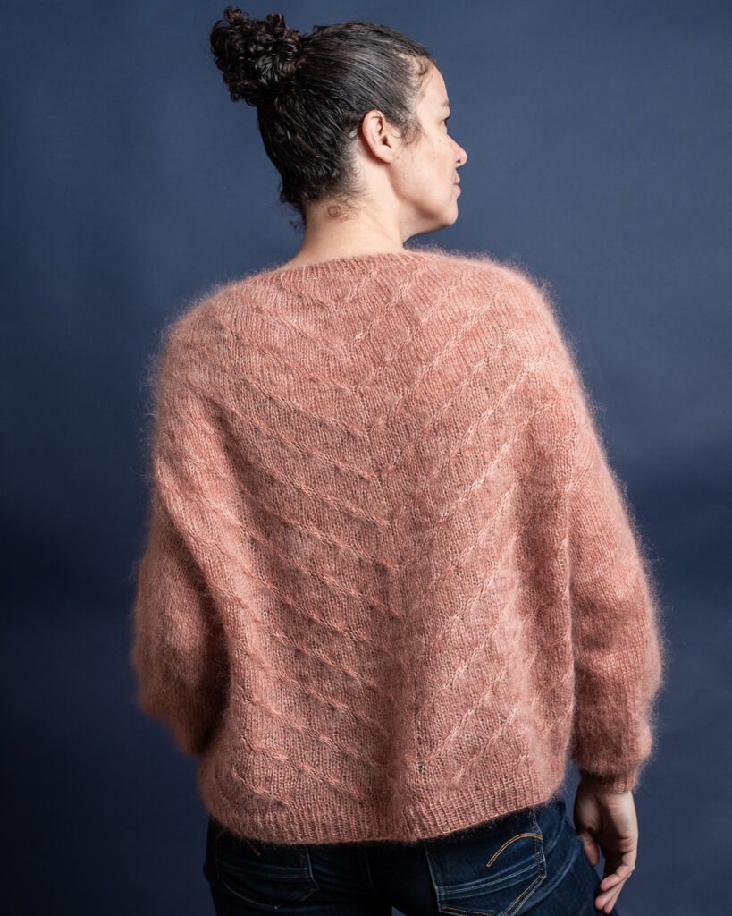 вязаный свитер