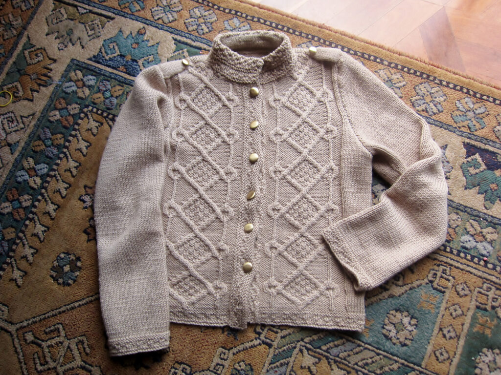 вязаный жакет