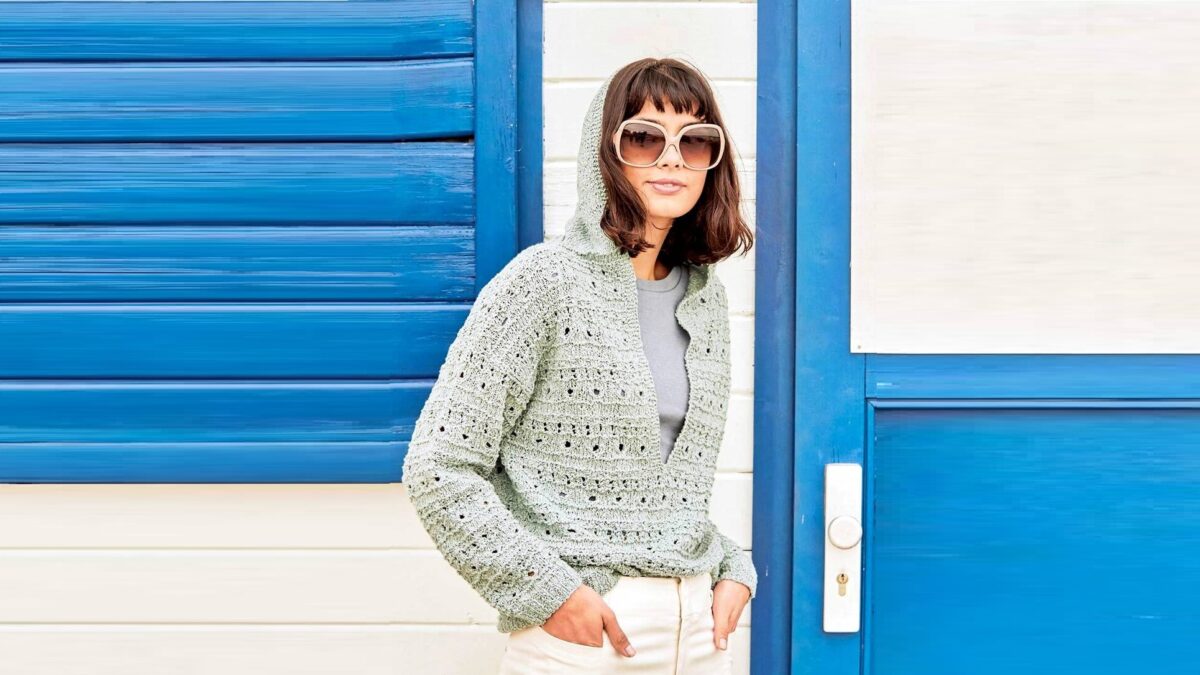 Худи со структурным сквозным узором