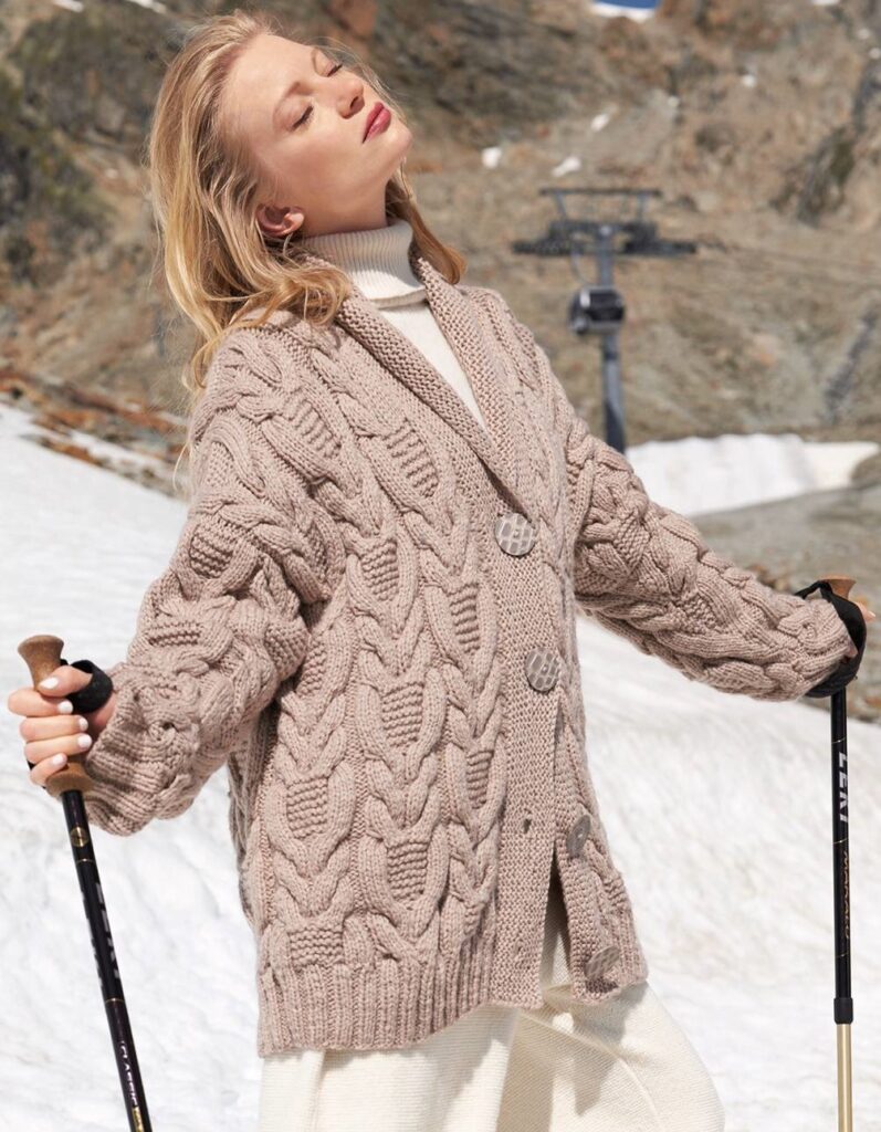 вязаный кардиган