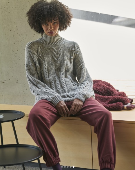 вязаный пуловер