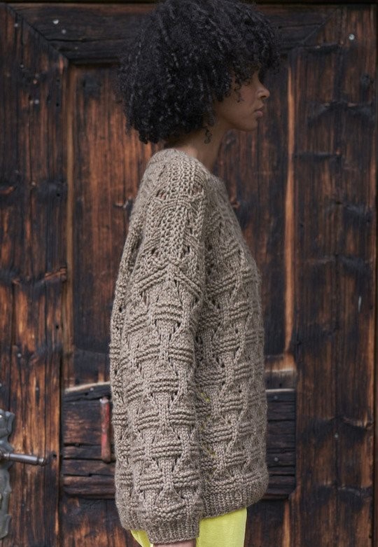 вязаный пуловер