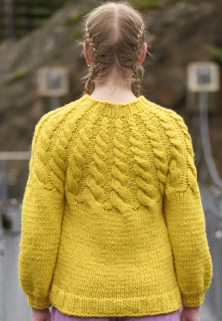 вязаный пуловер