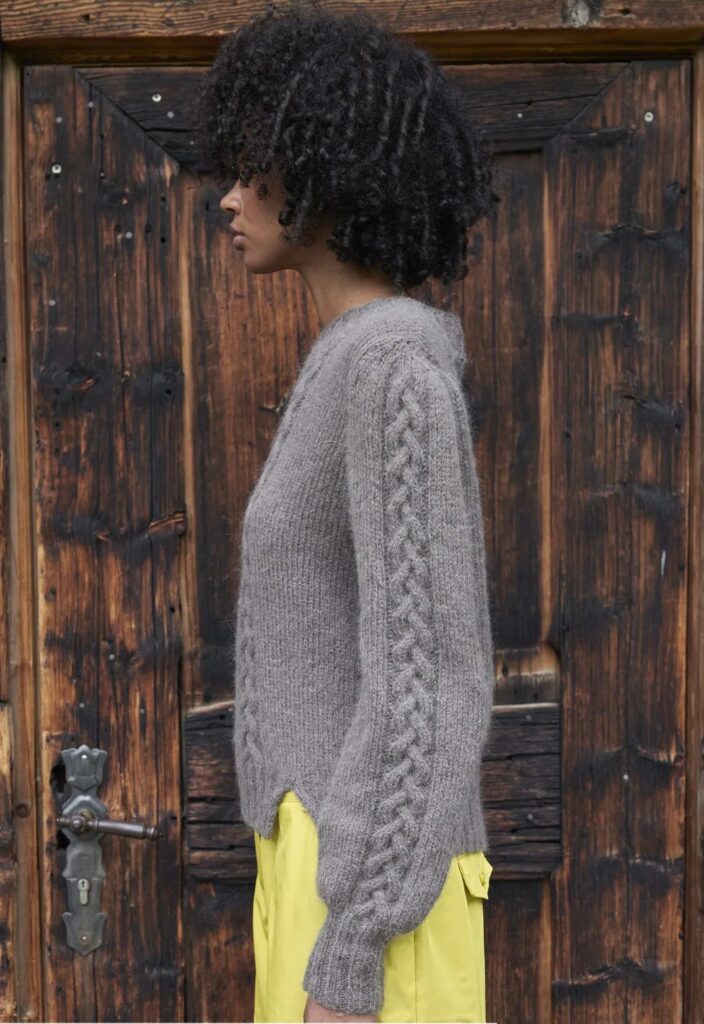 вязаный пуловер