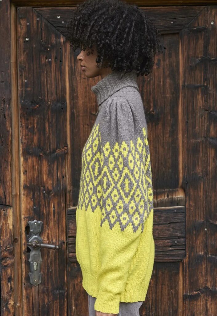 вязаный пуловер