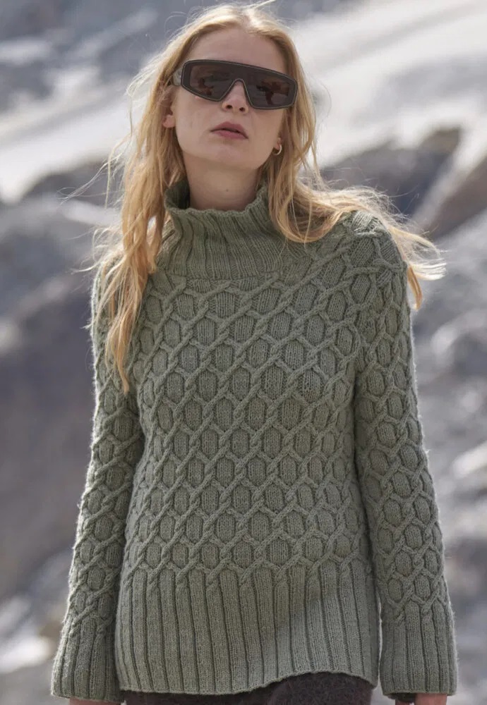 вязаный пуловер