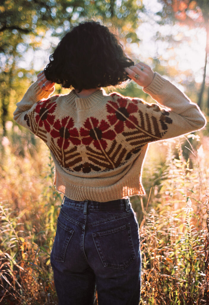 вязаный пуловер