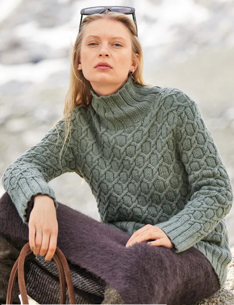 вязаный пуловер