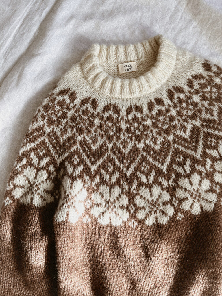 вязаный пуловер