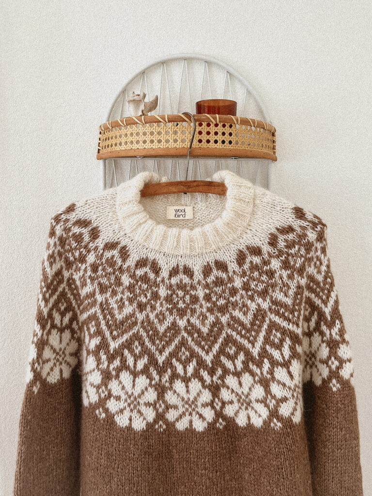 вязаный пуловер