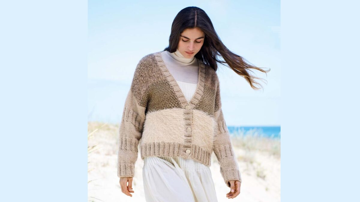 Жакет из разных видов пряжи и узоров