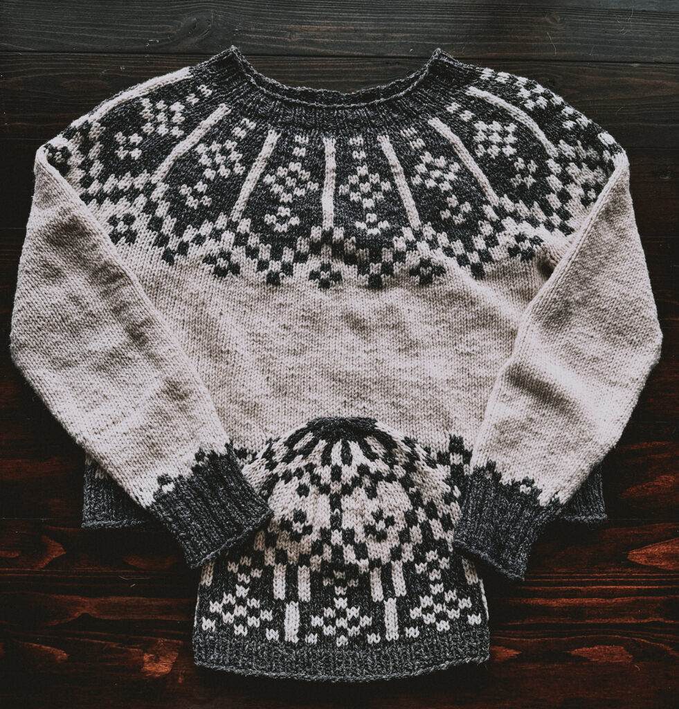 вязаный пуловер