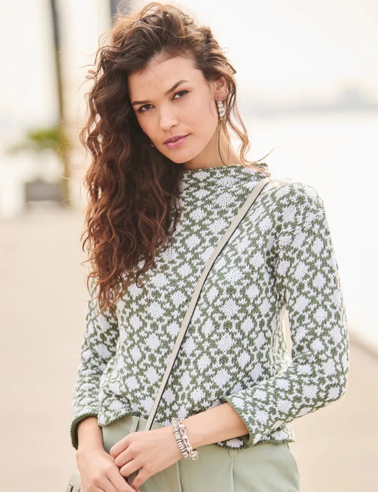 вязаный пуловер