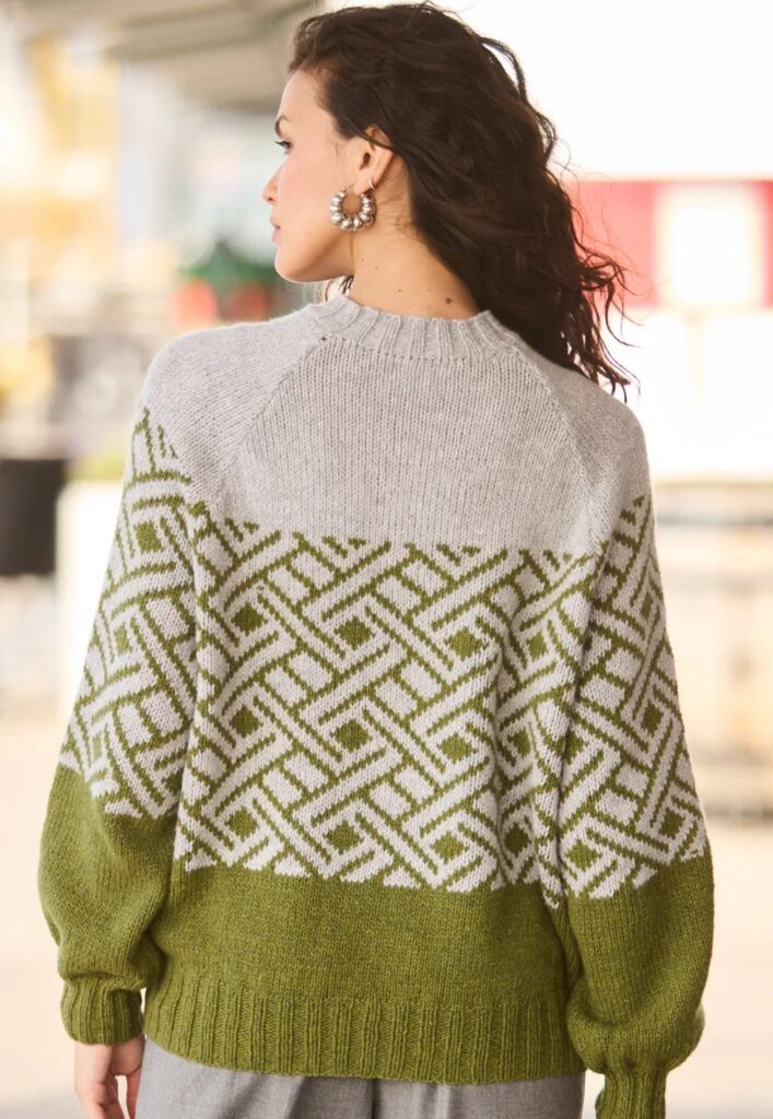 вязаный пуловер