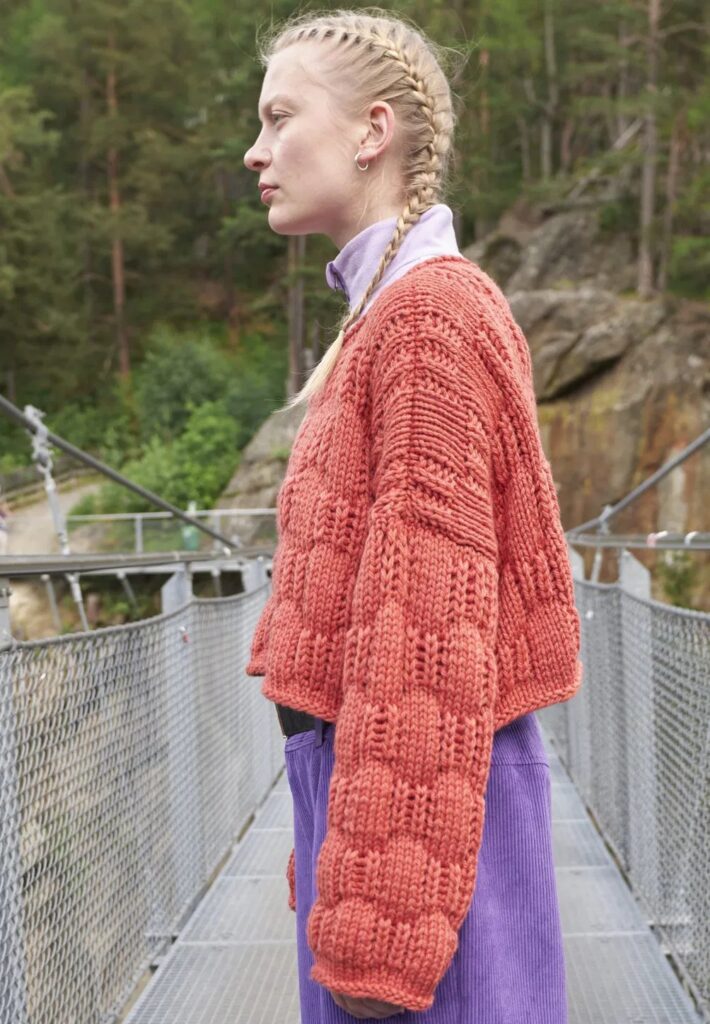 вязаный пуловер