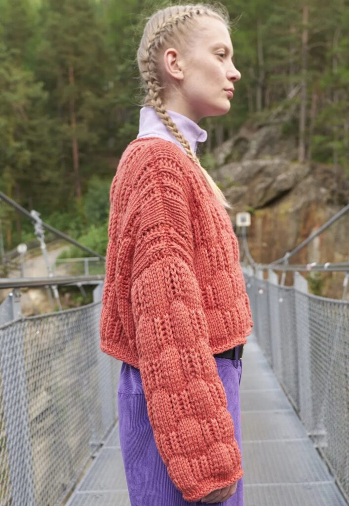 вязаный пуловер