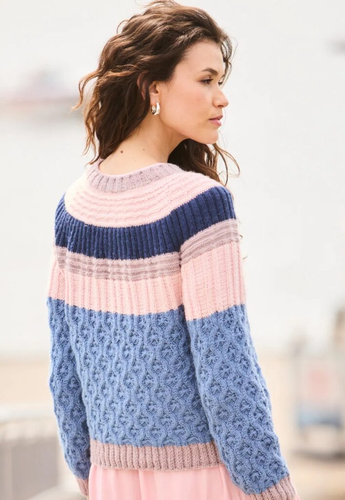 вязаный пуловер