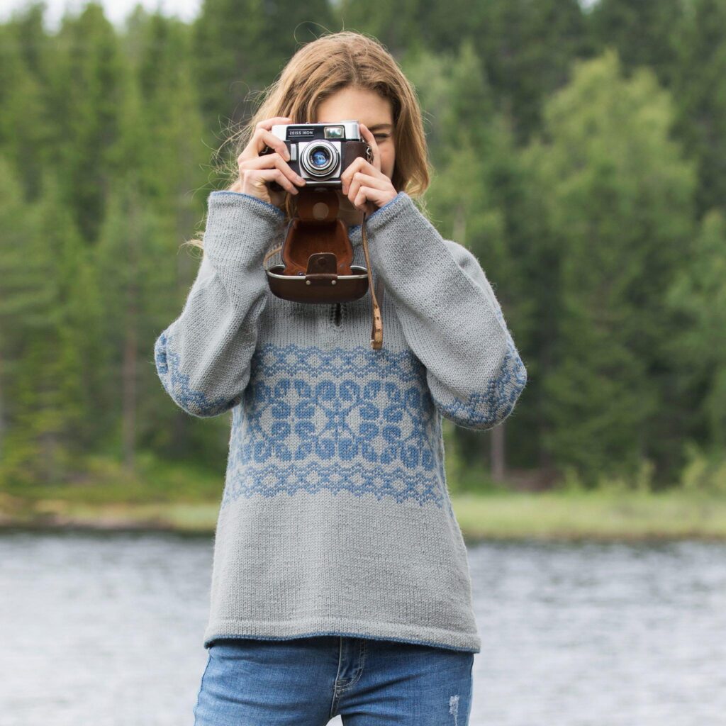 вязаный пуловер