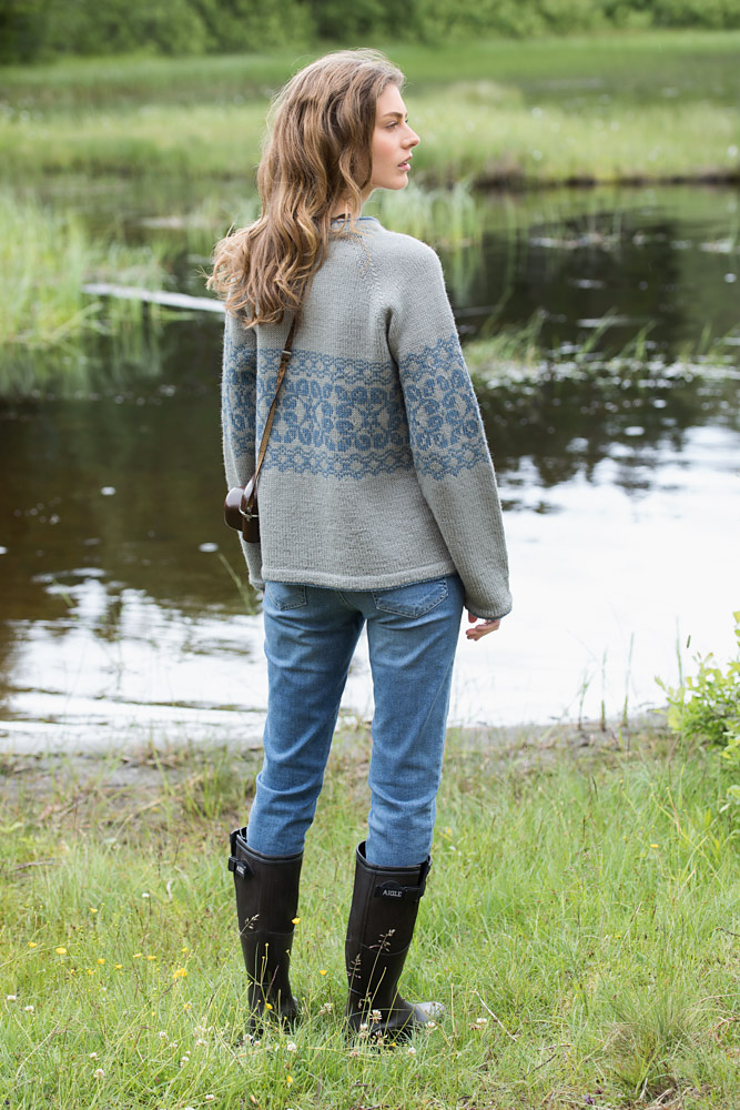 вязаный пуловер