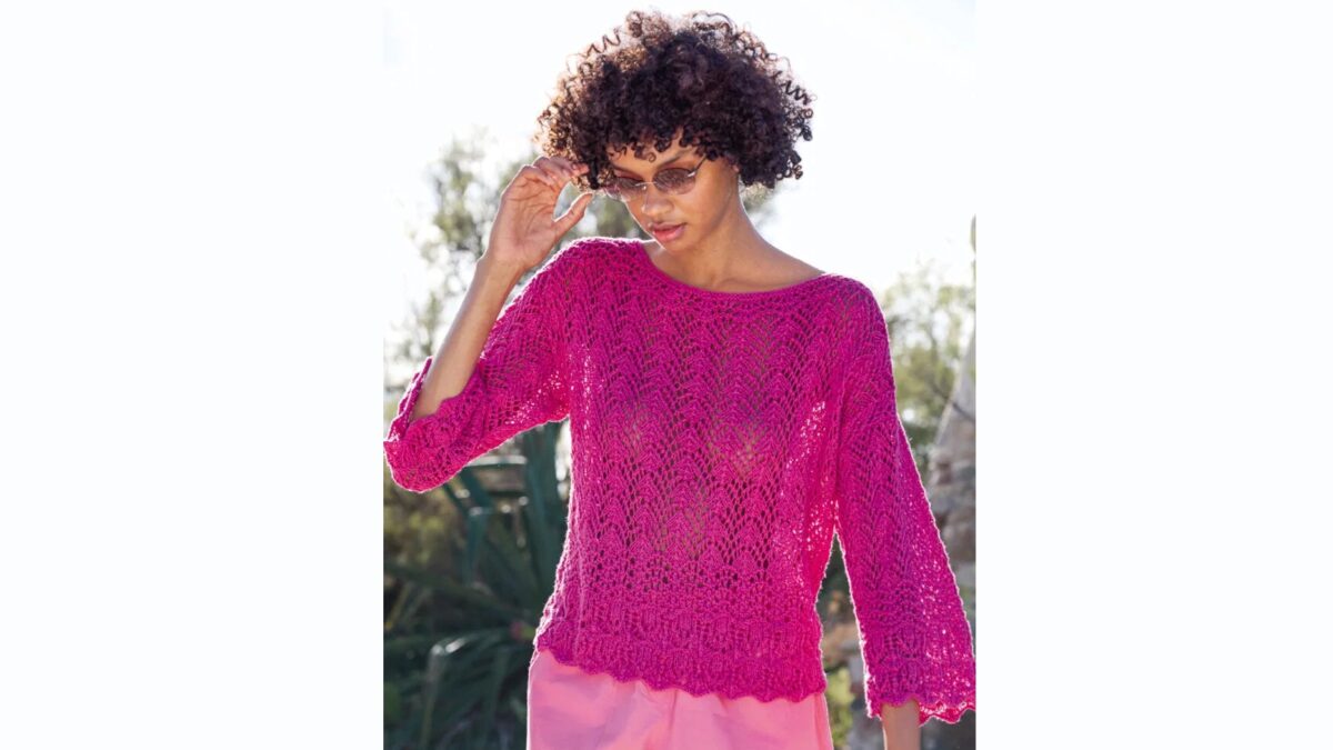 Ажурный пуловер с фестончатыми краями