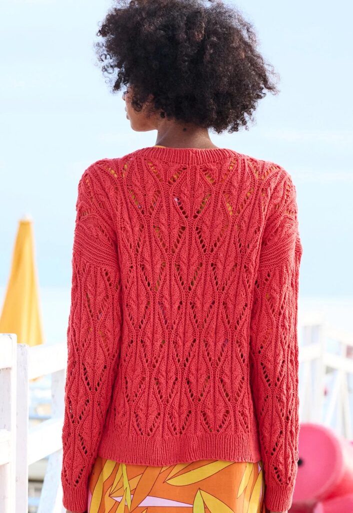 вязаный пуловер