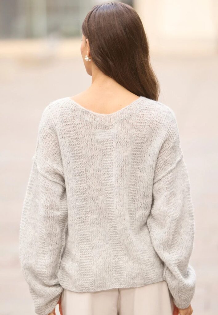 вязаный пуловер