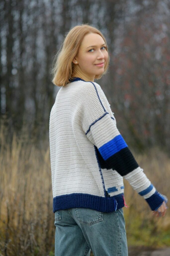 вязаный пуловер